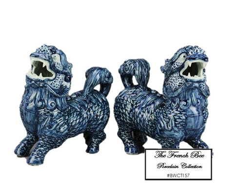 Blue and White Foo Dogs BWCT157